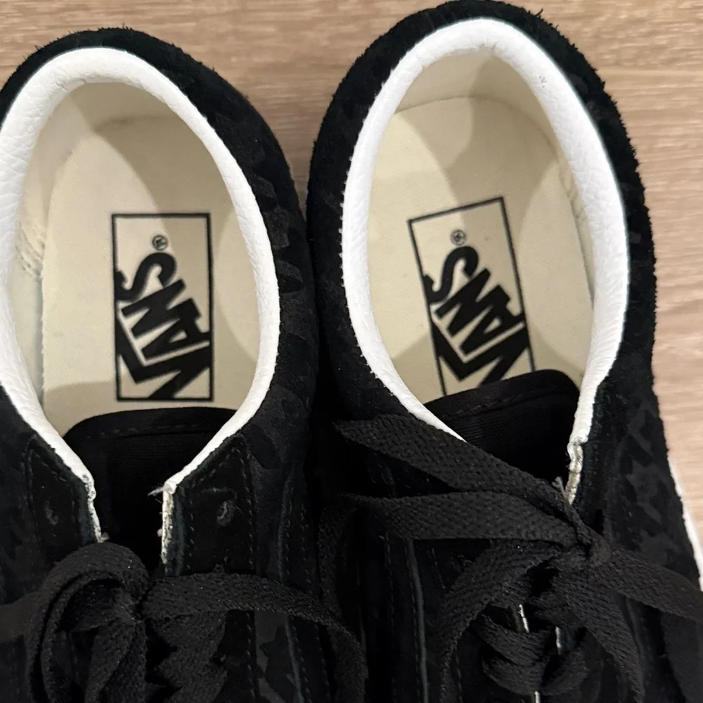 Vans Suede Houndstooth Old Skool Sneakers - Picture 2 of 8